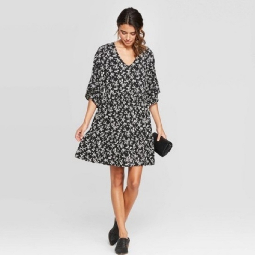 Universal Thread Black Cream Abstract Mini Dress Size Medium